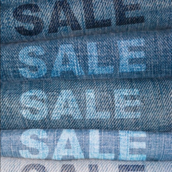 ALL JEANS ON SALE 👖👖👖🍁🍁 - Picture 1 of 1